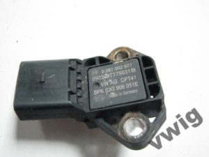 Czujnik ciśnienia powietrza audi vw 03G906051 E