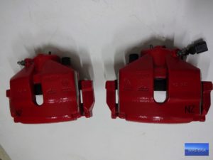 Zaciski przednie klocki VW GOLF V VI GTI GTD Audi
