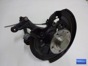 Lewa tylna zwrotnica piasta VW GOLF VI AUDI SEAT
