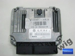 Vw passat B7 2,0 TDI komputer silnika 03L907309AE
