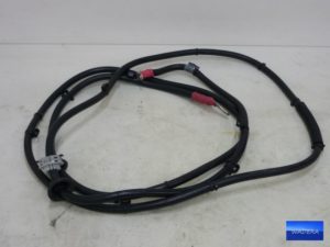 8R0971225 Przewód minusowy masowy AUDI Q5