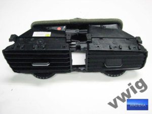 Wlot powietrza nawiew środkowy Golf 7 5G1819728G