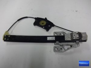 8K0839461 A Mechanizm podnosnik szyby tył AUDI A4