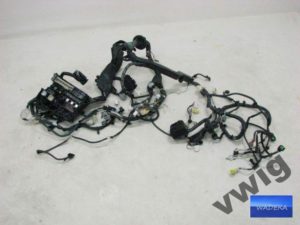 Toyota Auris hybryda wiązka instalacja 82111-02T70