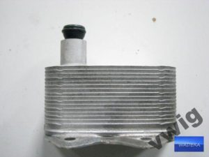 Chłodnica oleju audi vw skoda 06J117021 J
