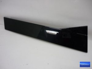 4L083990 Osłona słupka prawa tył AUDI Q7  NOWA