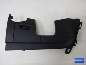 517858365 Osłona dolna konsoli VW Golf 7 Sportsvan