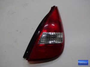 Suzuki Liana lampa tylna tył str. prawa