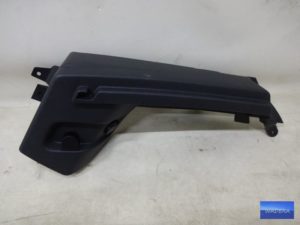 1K6867762S Podstawa półki bagażnika VW GOLF VI [R]