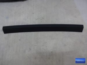 5G6867617 Listwa podsufitki [CZARNA] VW GOLF VII