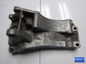 030145189H Łapa wspornik VW AUDI SKODA