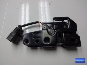 7L0823509A Zamek maski VW TOUAREG Nowy oryg