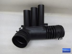 04E129651C Rura ssąca powietrza VW AUDI SKODA