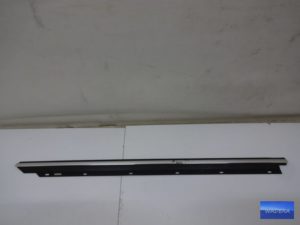 4B0853764C Listwa szyby prawy tył AUDI A6 C5
