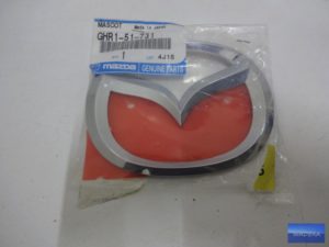 Emblemat Mazda 5 GHR1-51-731 Kombi TYŁ