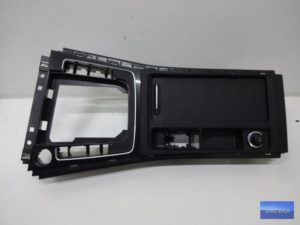 5G1864263AN Ramka konsoli środkowej VW Golf VII
