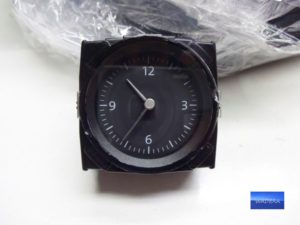 Passat B8 zegarek konsoli deski 3G0919204C