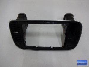Wlot kratka powietrza środkowa konsoli VW BEETLE