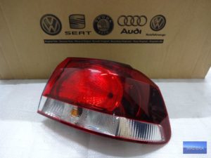 5K0945096F Lampa tylna prawa VW GOLF VI GTI CIEMNA