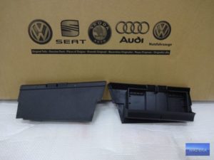 5TA867574 Klapka tapicerki bagażnika VW TOURAN 15-