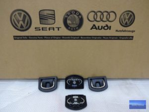 5M0863503 Uchwyt mocowanie Ucho VW SKODA AUDI