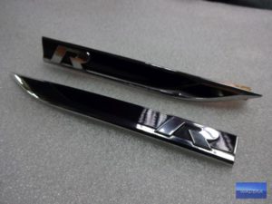 Emblemat błotnika "R" str R VW GOLF VII