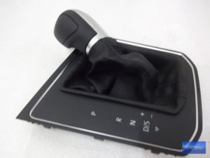 5TB713203C Gałka zmiany biegów VW Touran 15>