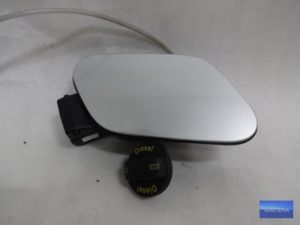 Klapka wlewu paliwa LA7W Diesel VW GOLF VII