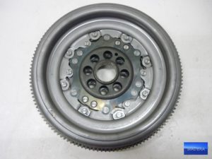 Koło zamachowe 06J105266AE VW AUDI SKODA 11Tkm 2,0