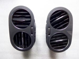 Kratka nawiew Tiguan lewa 5N0819703 C