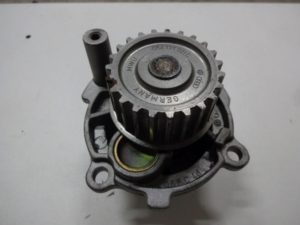 06A121031C Pompa wody nowa VW AUDI