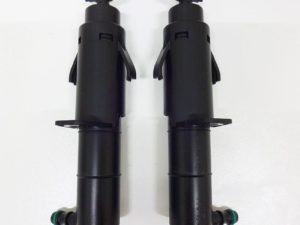 Spryskiwacze lamp golf 6 VI nowe oryginalne 2 szt