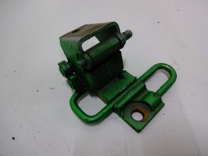 8L3831412 Zawias drzwi prawych VW AUDI