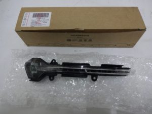5F0949101A Kierunkowskaz lusterka lewy SEAT LEON 3