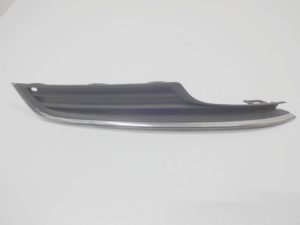 Kratka zderzaka chrom lewa - nowa   VW GOLF VII