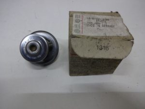 044121113 termostat VW SKODA AUDI