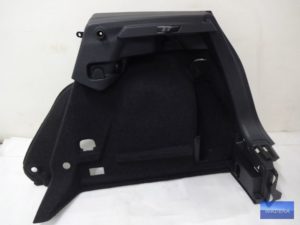 5G6867427G Boczek bagażnika LEWY VW GOLF VII
