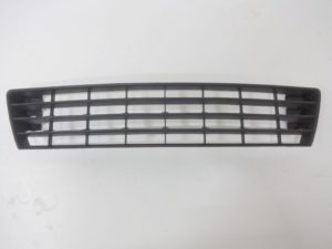 5M0853677 Kratka środkowa zderzaka VW GOLF V PLUS