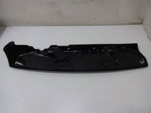5TA806239B Podszybie metalowe VW TOURAN 16 >