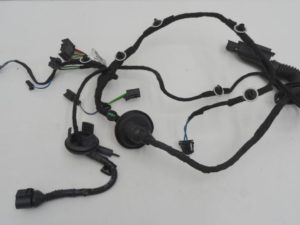 8U0971029AK Wiązka drzwi przednich lewa AUDI Q3