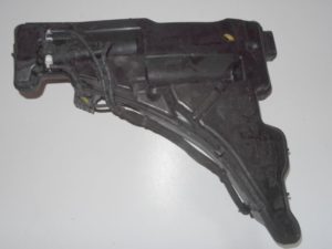 8W0955451G Zbiornik spryskiwaczy AUDI A4 B9