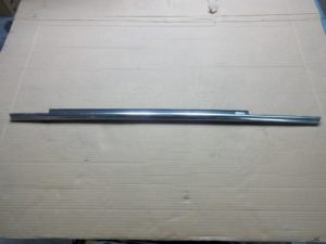 4H0853764A Listwa zgarniająca chrom AUDI A8 D4
