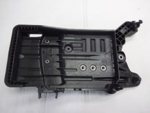 5QF915331C Podstawa akumulatora VW TIGUAN 16>