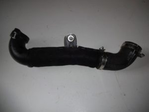 04L145762AC Rura intercoolera 2,0 TDI VW AUDI