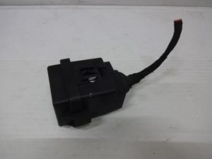 8W0907124A Skrzynka bezpieczników VW AUDI