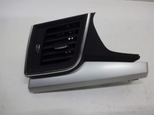80B820901 Kratka nawiewu konsoli AUDI Q5 17r