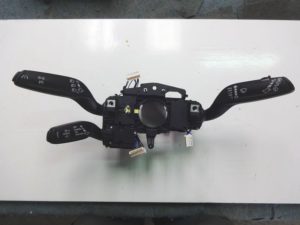 Audi A3 przełącznik zespolony 8V0953521GH