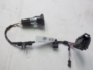 gniazdo 12v z instalacją VW AUDI SKODA