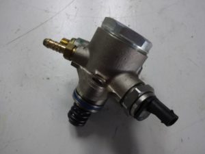 079127025ah pompa paliwa j.nowa AUDI RS6 4,0 TFSI