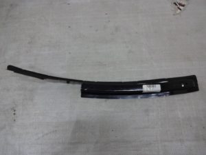 1k5831300J Wzmocnienie profil drzwi VW JETTA GOLF
